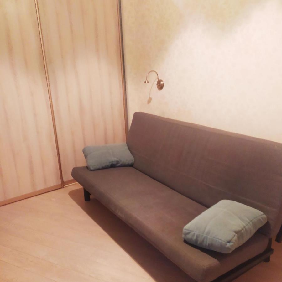 2 кімнатні в центрі дніпра, поруч мечнікова для зсу знижка Apartment Dnipro